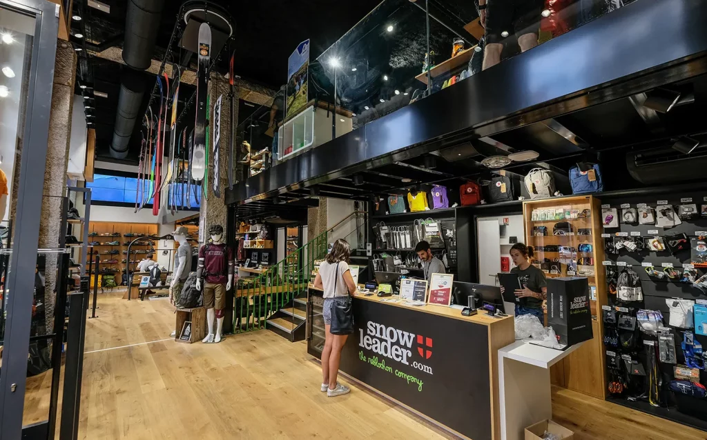 Intérieur magasin Snowleader